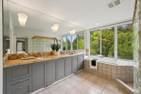 160 Piedmont Court Larkspur CA 94939
