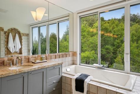 160 Piedmont Court Larkspur CA 94939