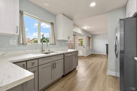 172 Cornell Street Windsor CA 95492