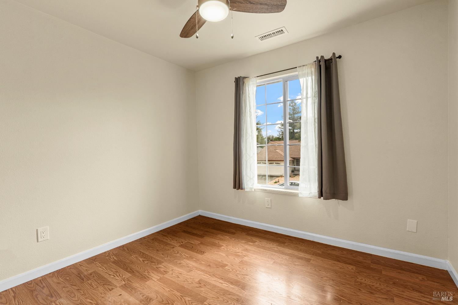 172 Cornell Street Windsor CA 95492