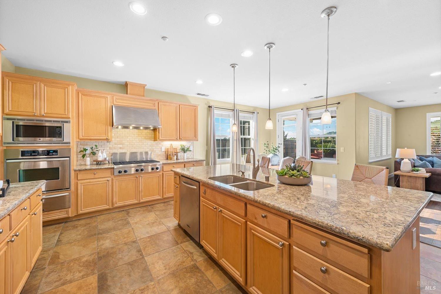 455 Peacock Way Vacaville CA 95688