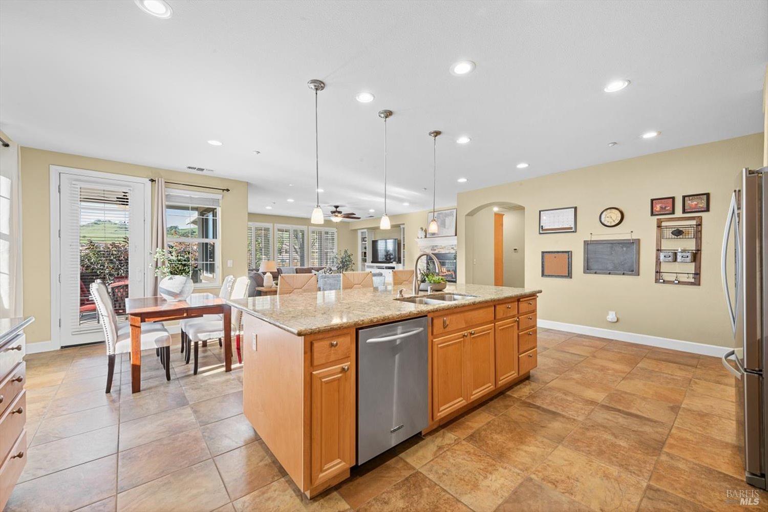 455 Peacock Way Vacaville CA 95688