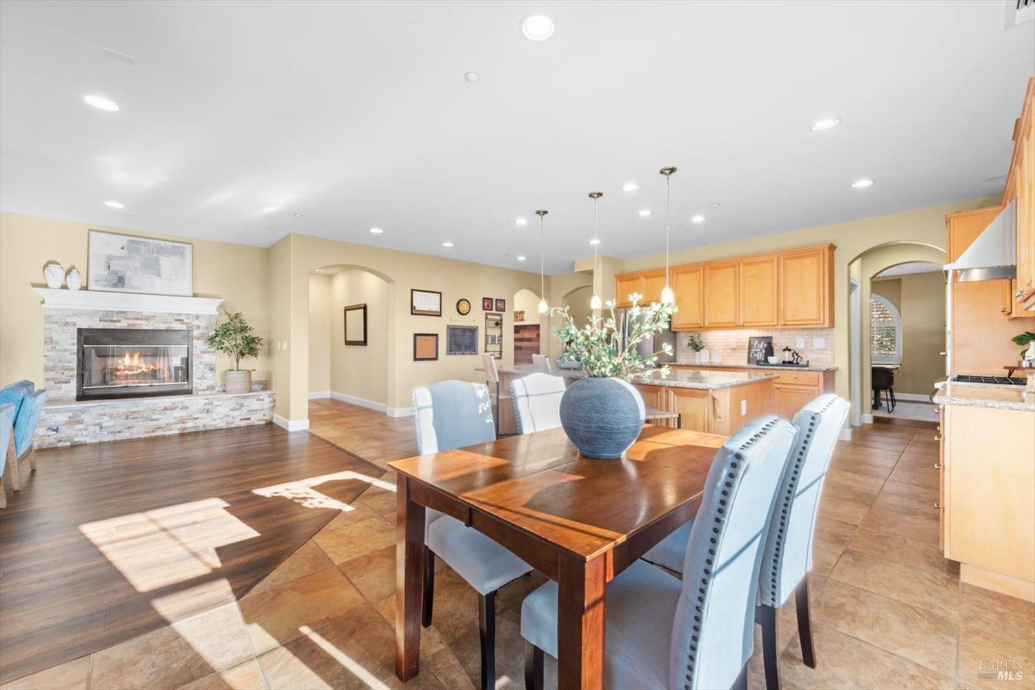455 Peacock Way Vacaville CA 95688