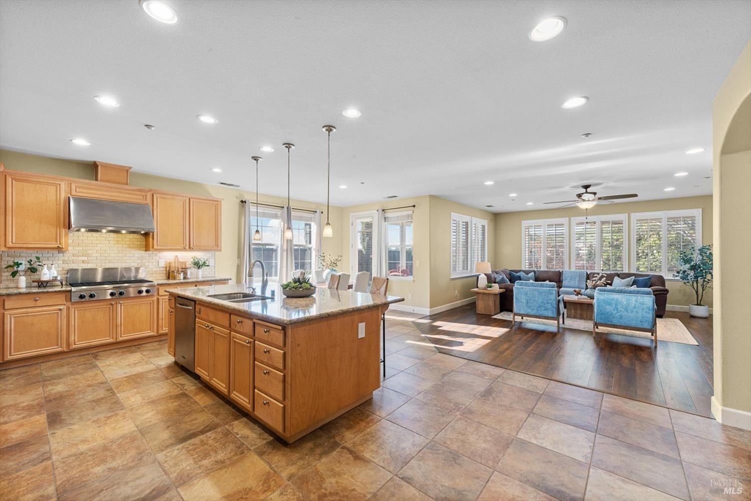 455 Peacock Way Vacaville CA 95688