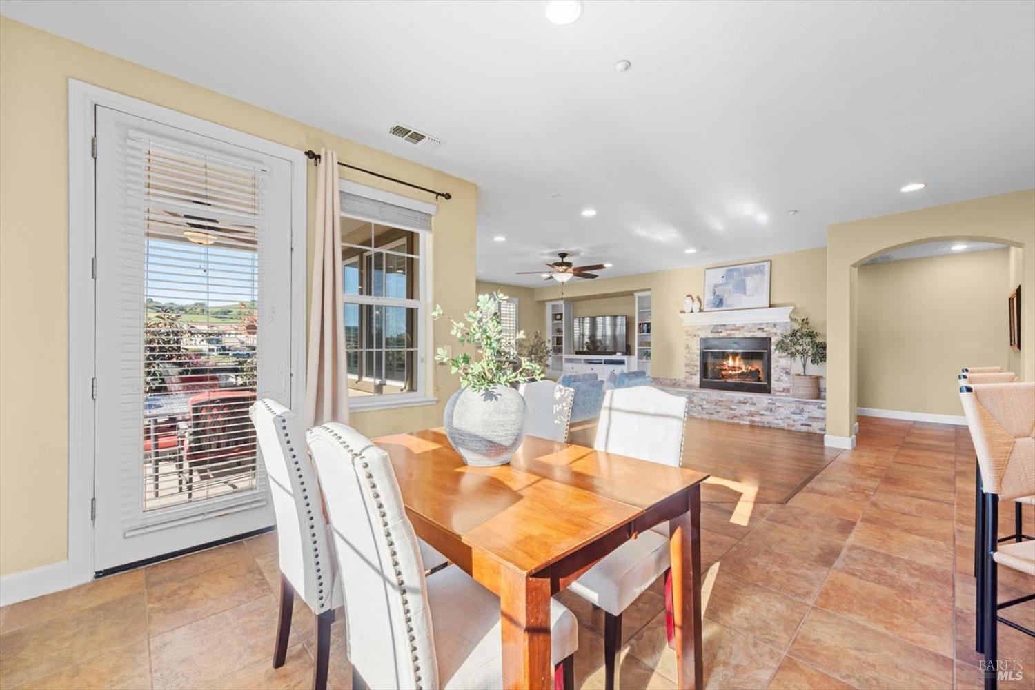 455 Peacock Way Vacaville CA 95688