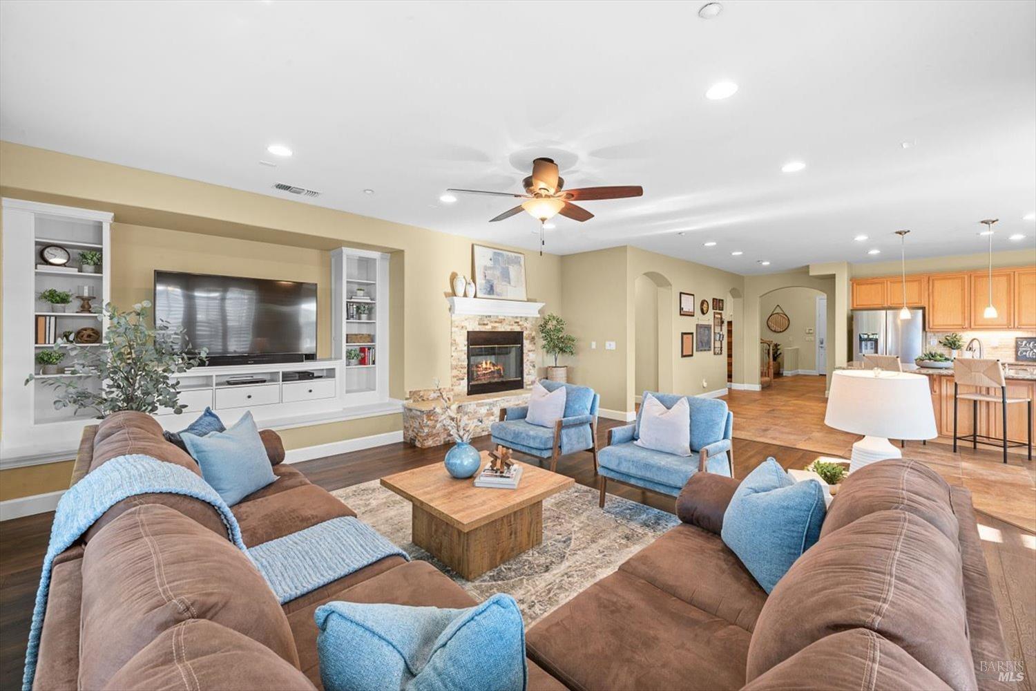 455 Peacock Way Vacaville CA 95688