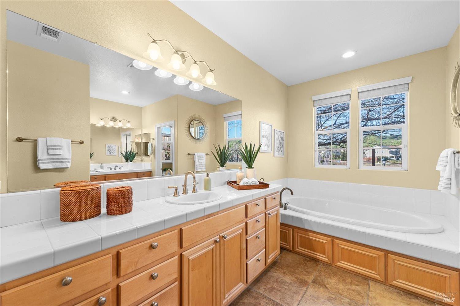 455 Peacock Way Vacaville CA 95688