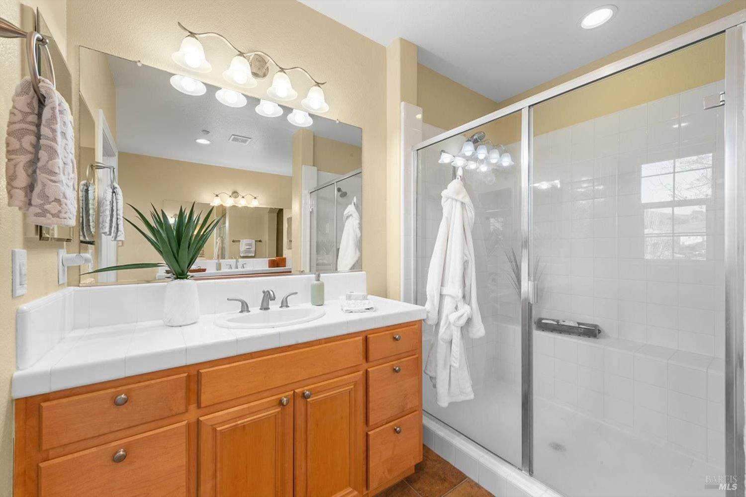 455 Peacock Way Vacaville CA 95688