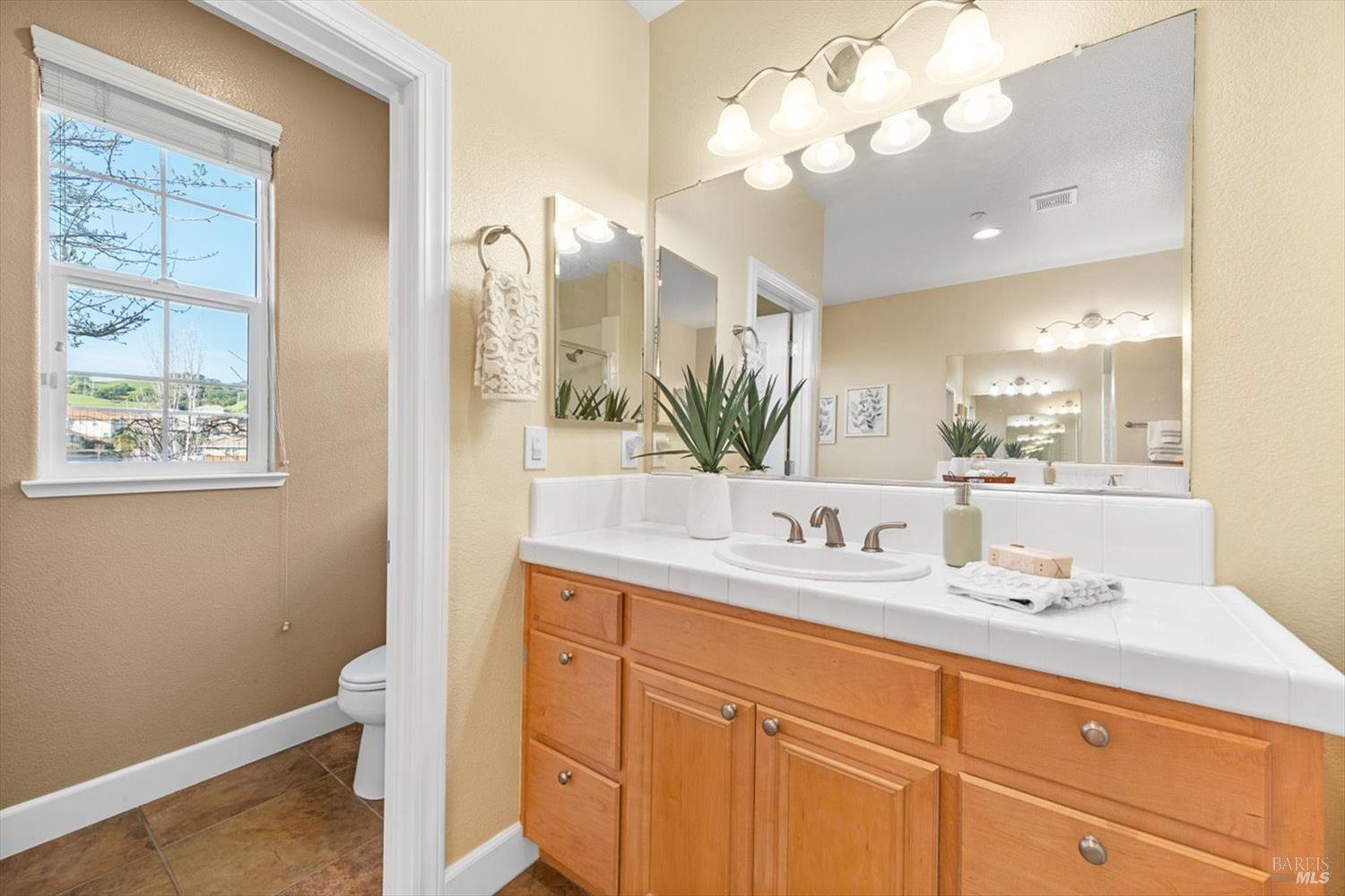 455 Peacock Way Vacaville CA 95688