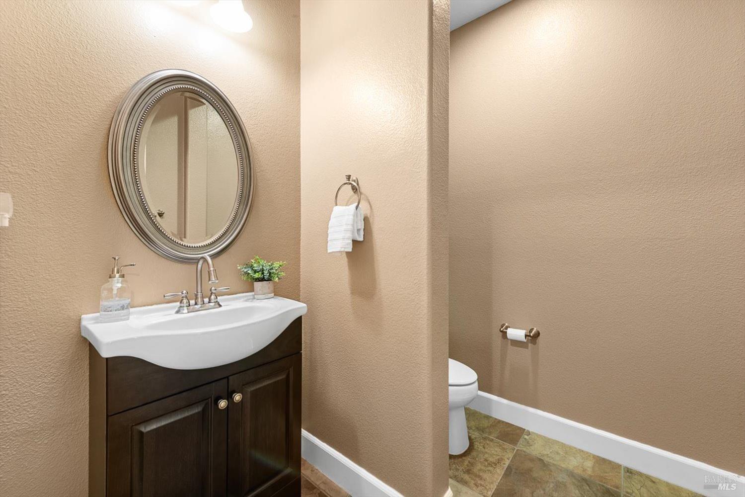 455 Peacock Way Vacaville CA 95688
