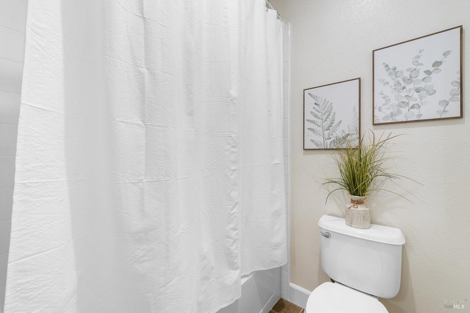 455 Peacock Way Vacaville CA 95688