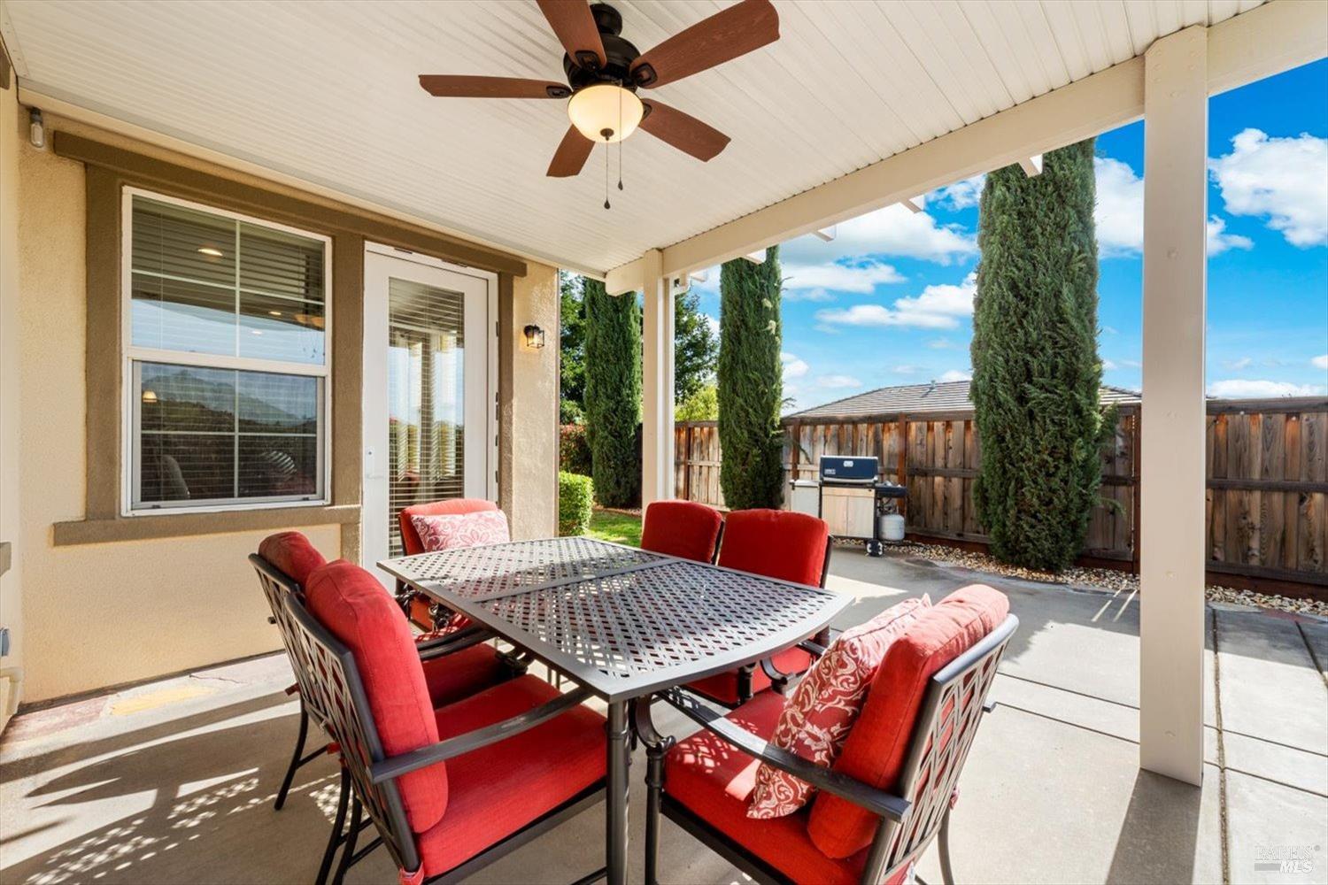 455 Peacock Way Vacaville CA 95688