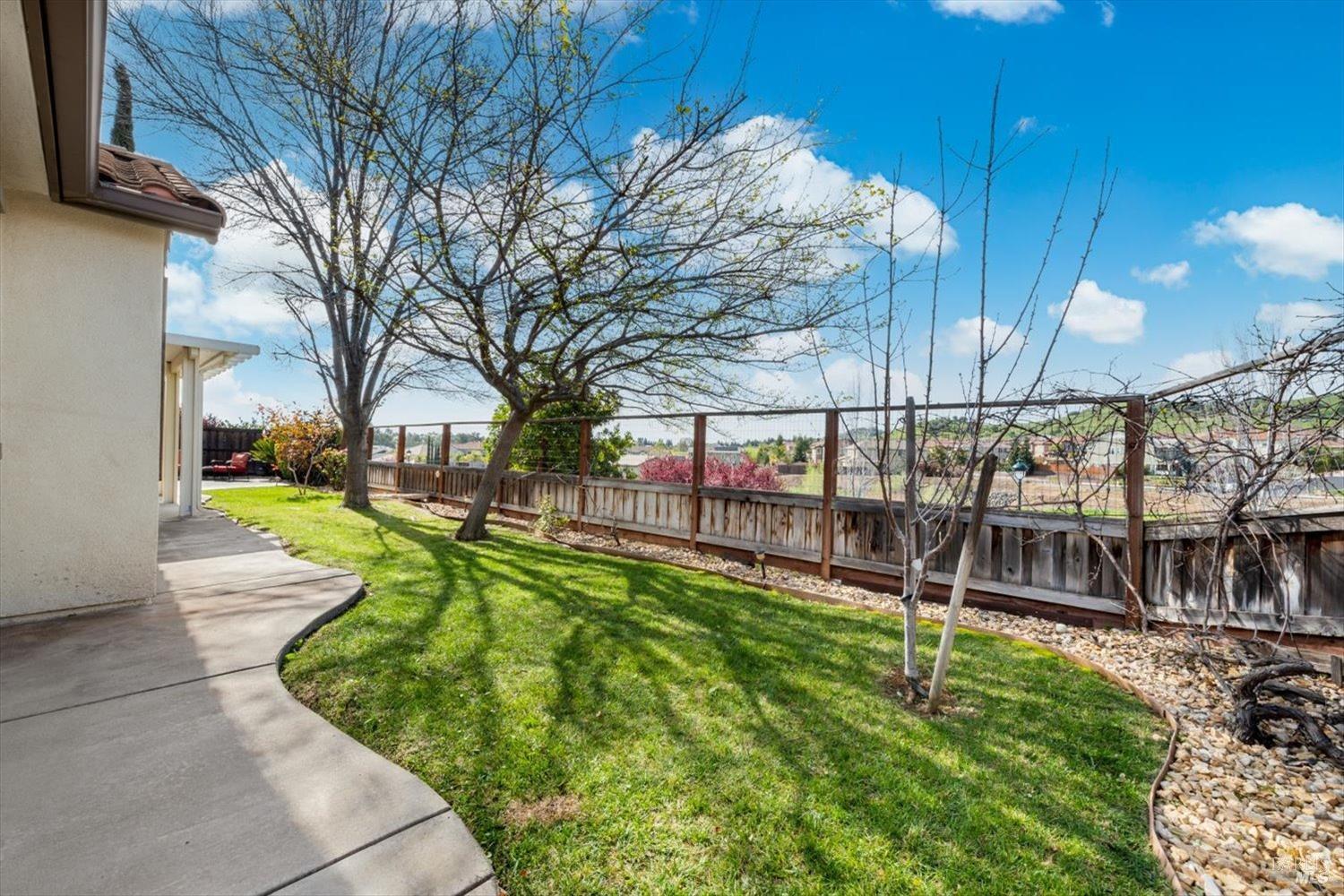 455 Peacock Way Vacaville CA 95688