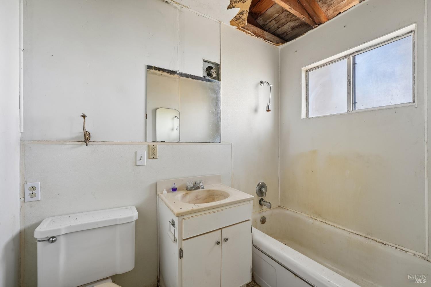 7260 Occidental Road Sebastopol CA 95472