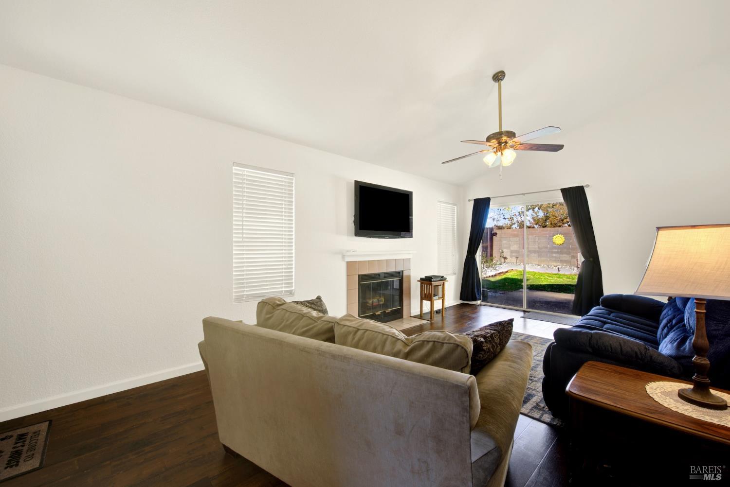 643 Colemanite Circle Vacaville CA 95687