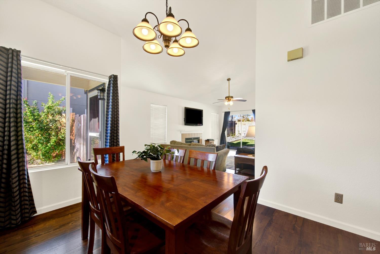 643 Colemanite Circle Vacaville CA 95687