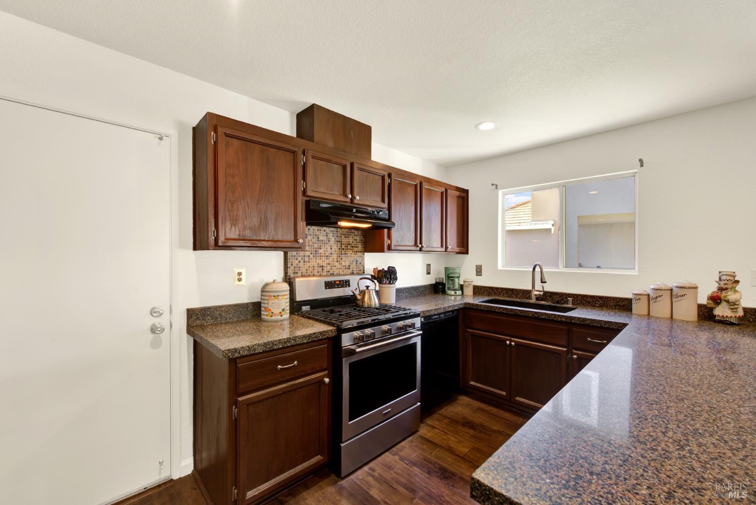 643 Colemanite Circle Vacaville CA 95687