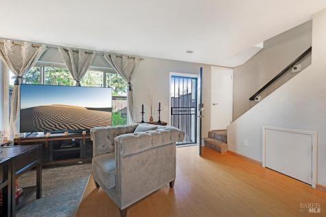 1749 Las Raposas Court Santa Rosa CA 95409