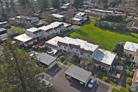 1749 Las Raposas Court Santa Rosa CA 95409