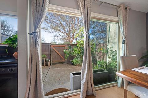 1749 Las Raposas Court Santa Rosa CA 95409