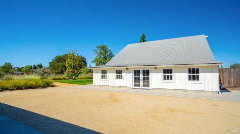 2183 Live Oak Farm Lane Petaluma CA 94952