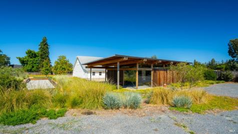 2183 Live Oak Farm Lane Petaluma CA 94952