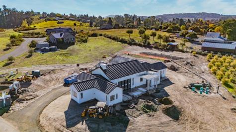 2183 Live Oak Farm Lane Petaluma CA 94952