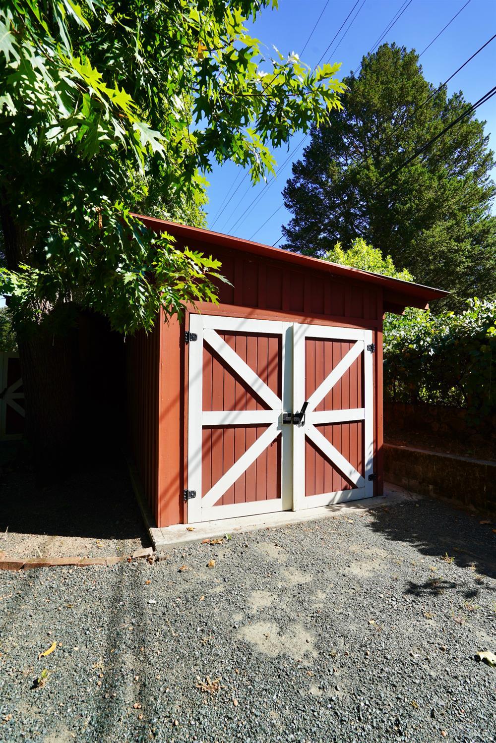109 Glass Mountain Lane St. Helena CA 94574