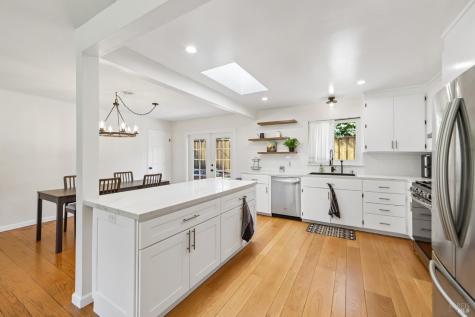 2032 Shady Lane Novato CA 94945