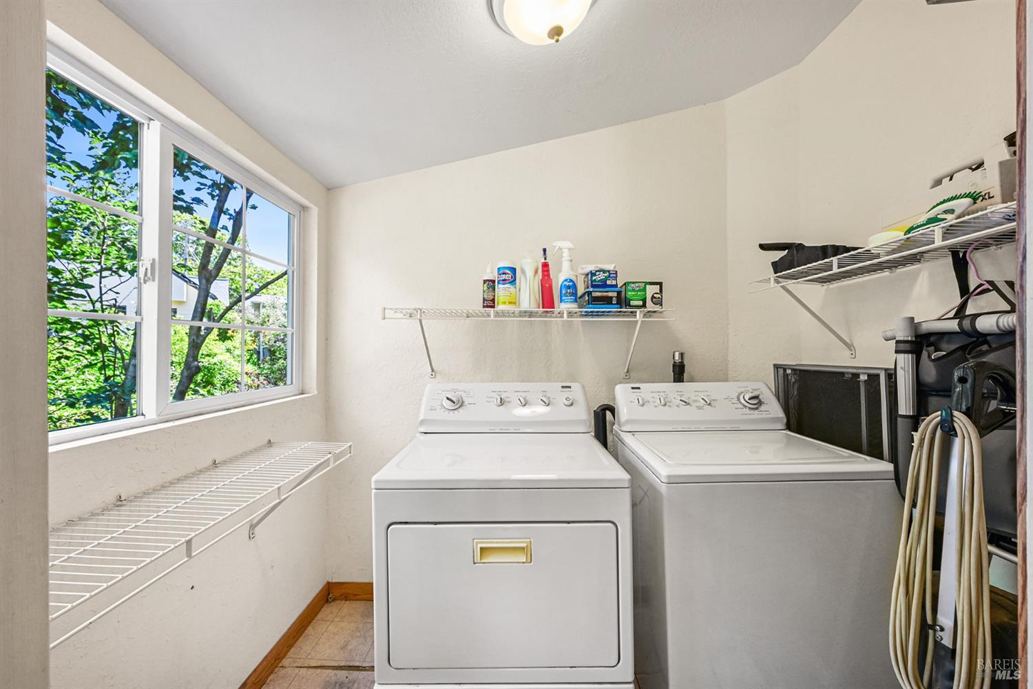 206 Saunders Avenue San Anselmo CA 94960