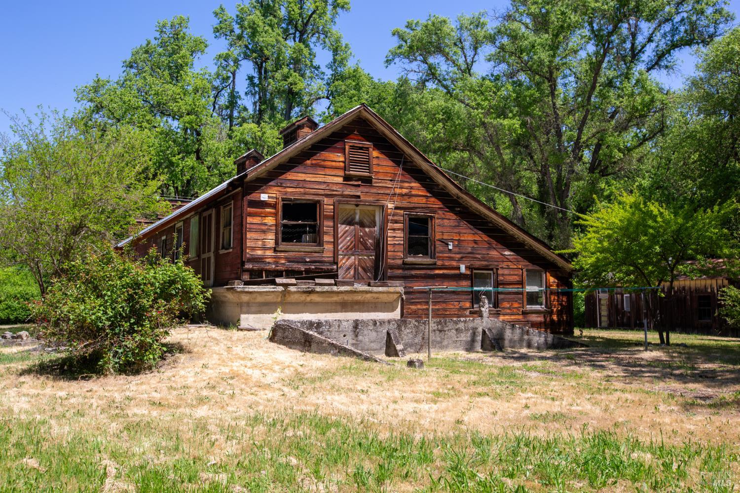 24850 East Lane Covelo CA 95428