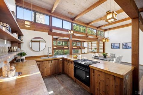 95 Via De Lane Vista Inverness CA 94937