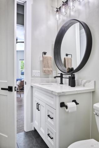 521 Prince Avenue Healdsburg CA 95448