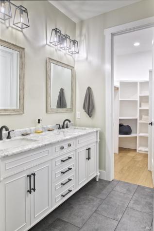 521 Prince Avenue Healdsburg CA 95448