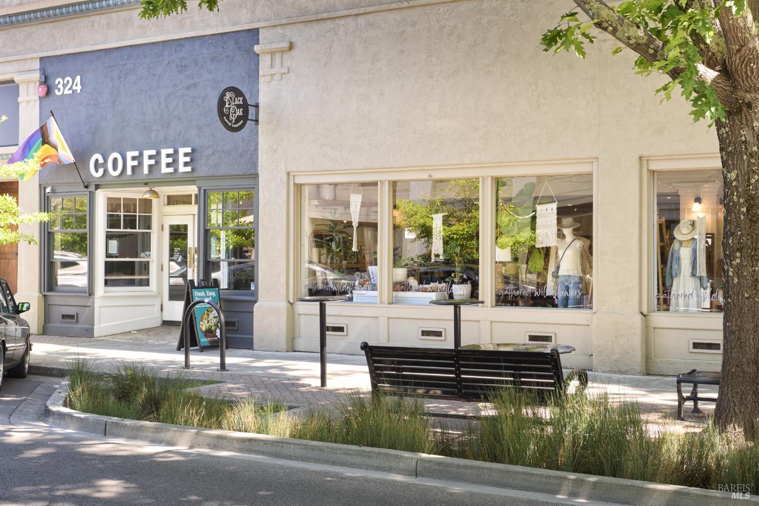 521 Prince Avenue Healdsburg CA 95448