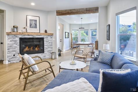 521 Prince Avenue Healdsburg CA 95448