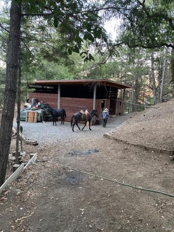 19801 Kelly Road Geyserville CA 95441