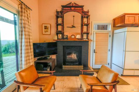 19801 Kelly Road Geyserville CA 95441