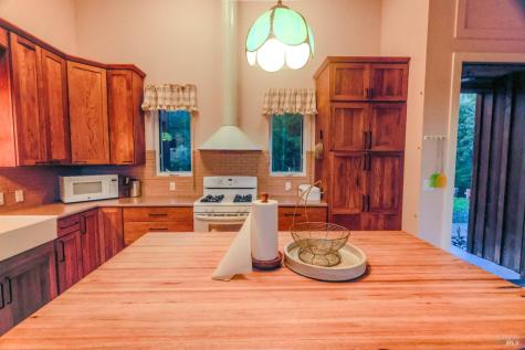 19801 Kelly Road Geyserville CA 95441