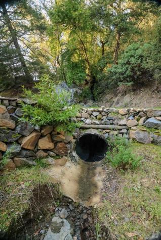 19801 Kelly Road Geyserville CA 95441