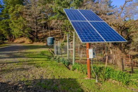 19801 Kelly Road Geyserville CA 95441