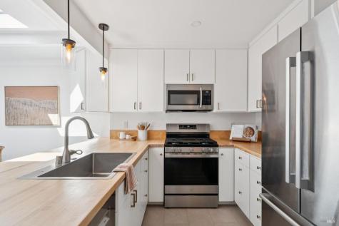 11 Amberwood Lane San Anselmo CA 94960