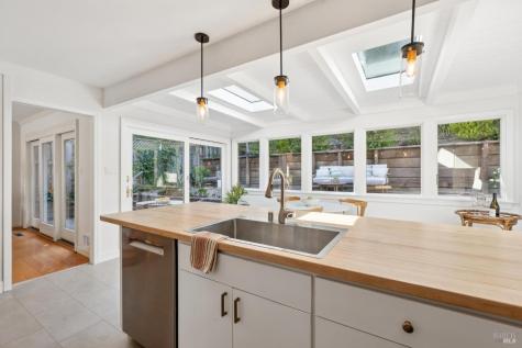 11 Amberwood Lane San Anselmo CA 94960