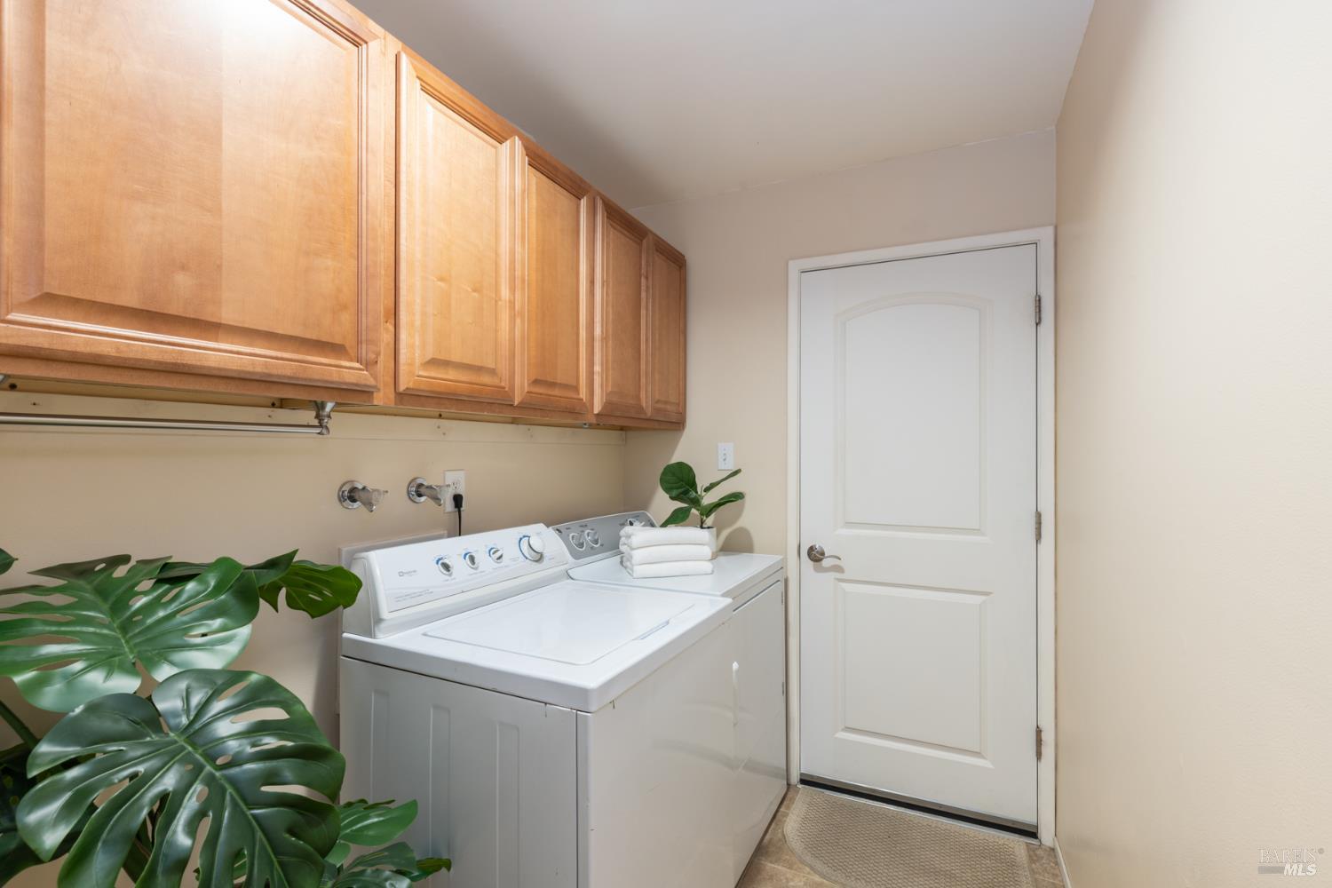 2642 W Pueblo Avenue Napa CA 94558