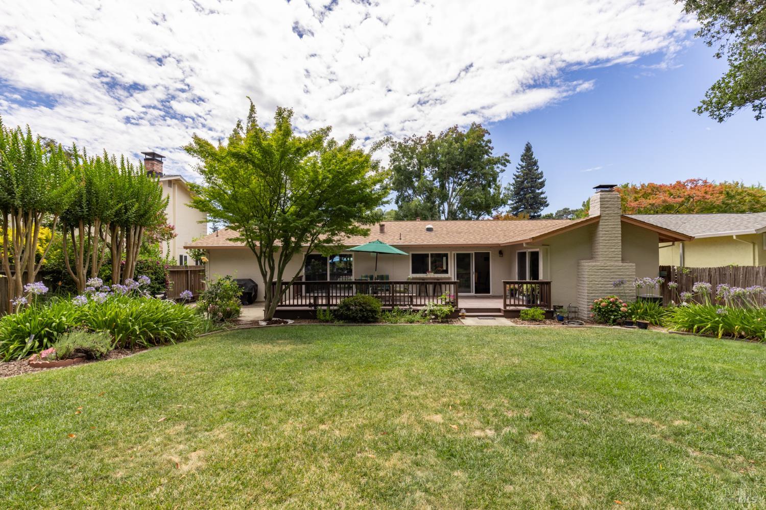 2642 W Pueblo Avenue Napa CA 94558