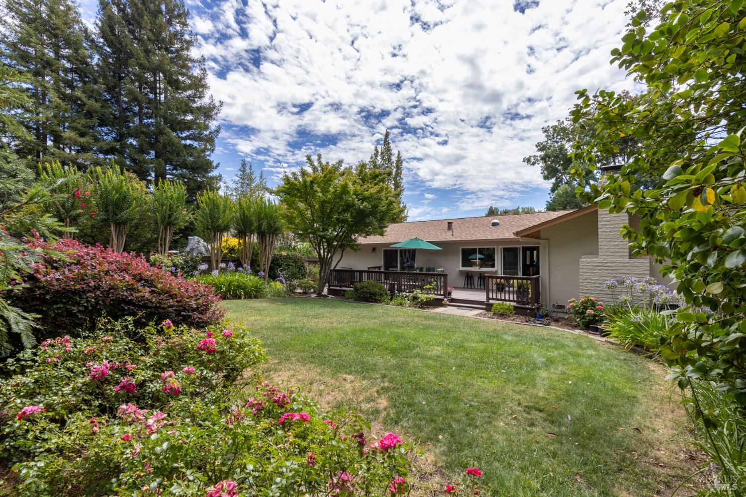 2642 W Pueblo Avenue Napa CA 94558