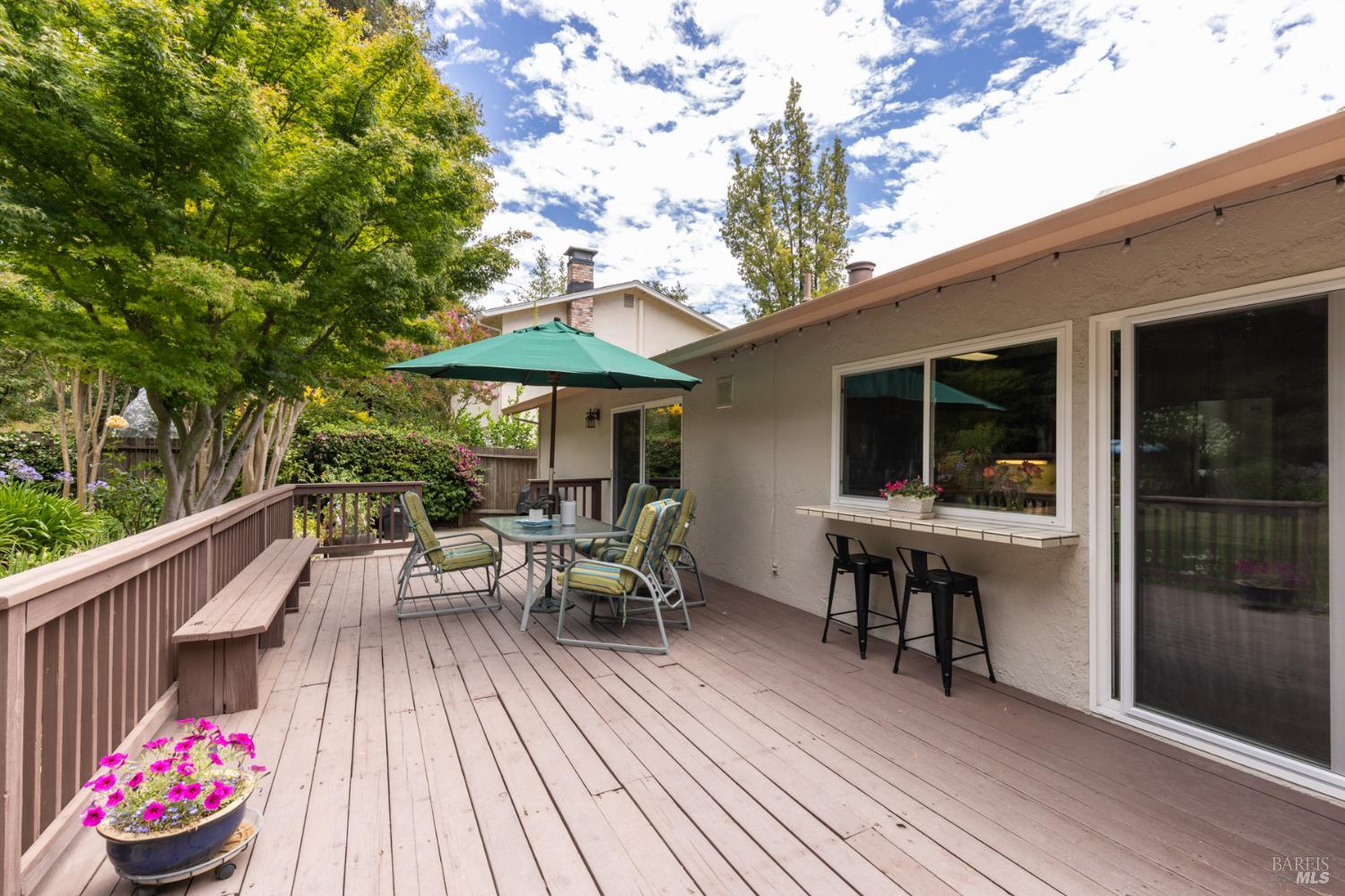 2642 W Pueblo Avenue Napa CA 94558