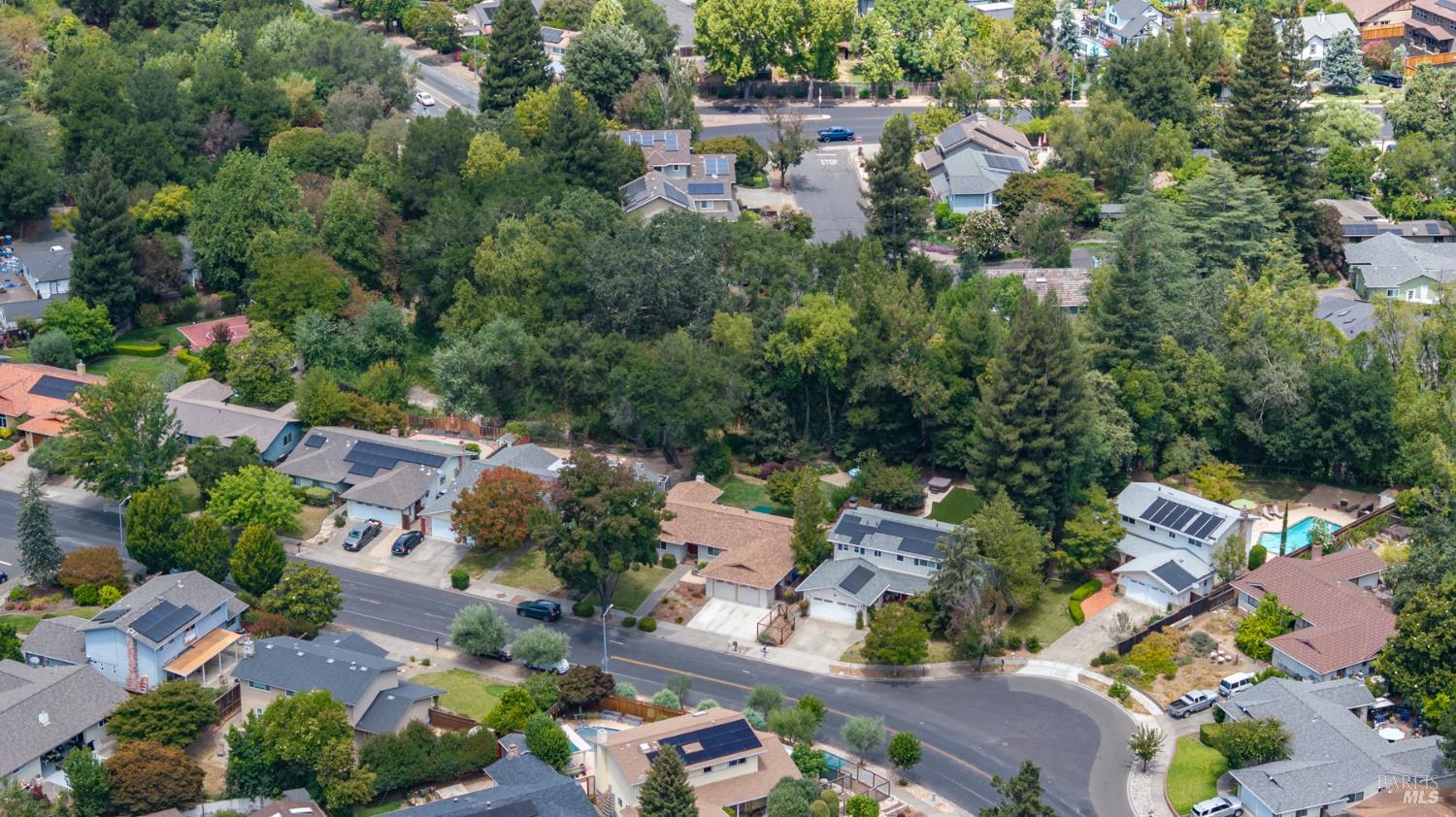2642 W Pueblo Avenue Napa CA 94558