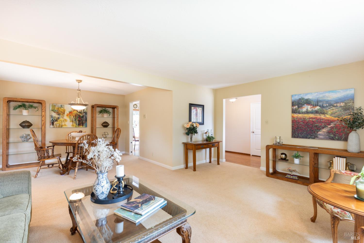 2642 W Pueblo Avenue Napa CA 94558