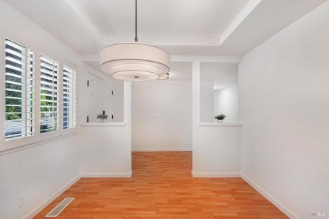 2575 Brookhaven Drive Santa Rosa CA 95405